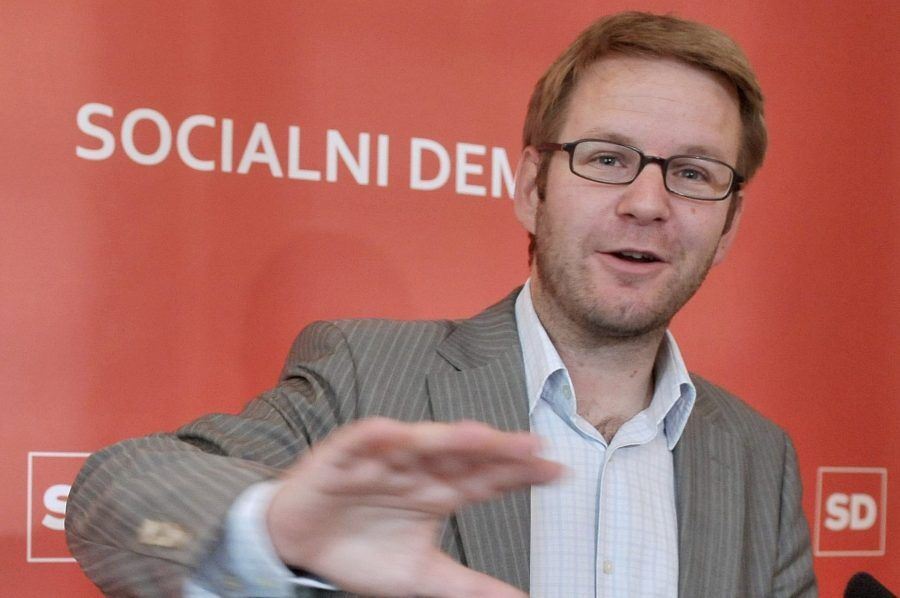 UROŠ JAUŠEOVEC
