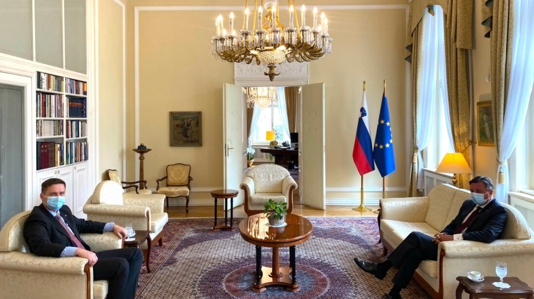 pAHOR