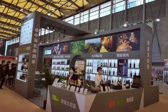 Slovenski vinarji na ProWine 2021 - Slovenski razstavni prostor v Šanghaju | Avtor MKGP