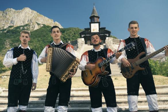 Ansambel Upanje - Moja slovenija